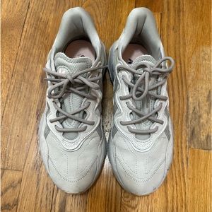 Adidas Oswego sneakers